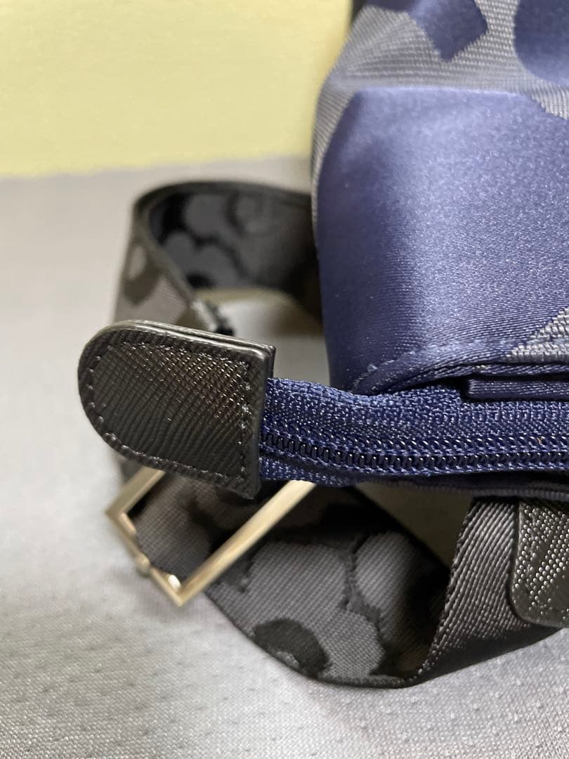 マリメッコ ALL DAY BUCKET SOLID ショルダーバッグ　ネイビー