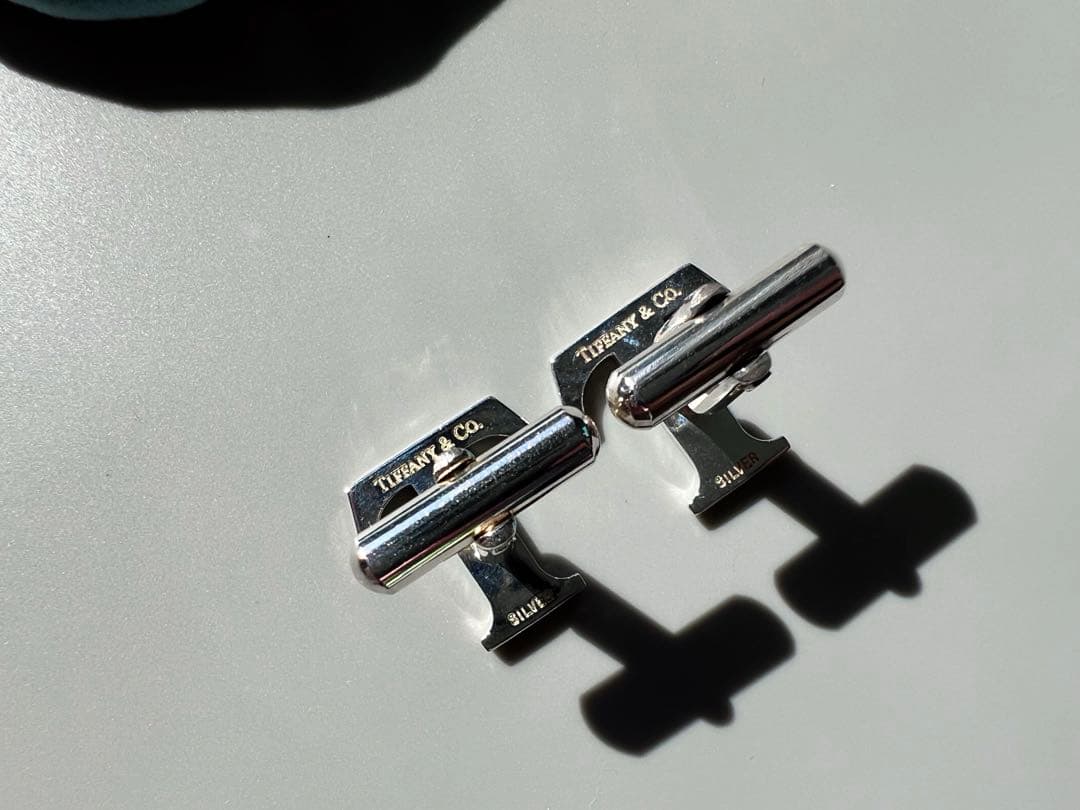 ティファニー　Tモチーフ　シルバー　カフス