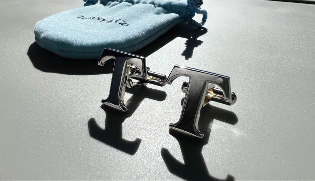 ティファニー　Tモチーフ　シルバー　カフス