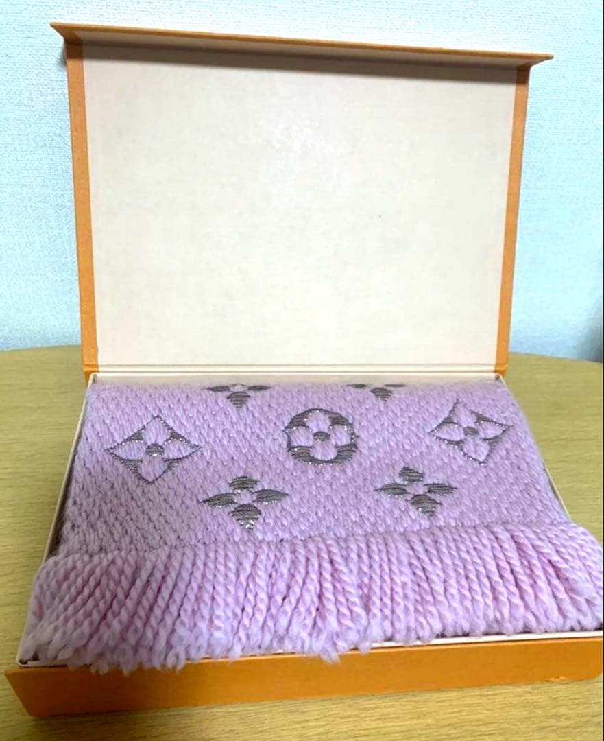 LOUIS VUITTON ヴィトン ピンク マフラー ロゴマニア LV