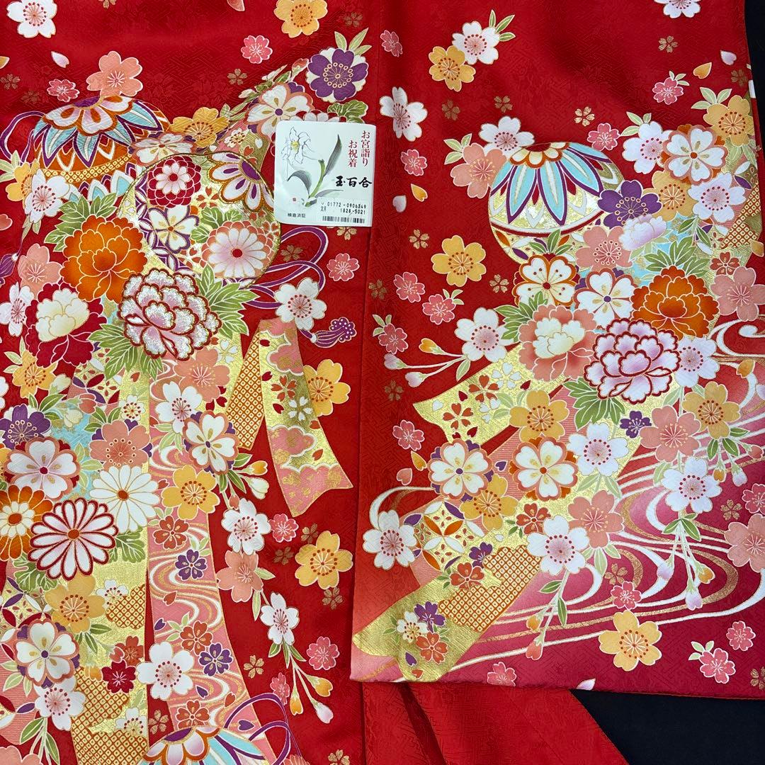 新品正絹産着（お祝着）最高級京友禅伝統多色染、豪華刺繍入り古典四季花王朝鈴流水文