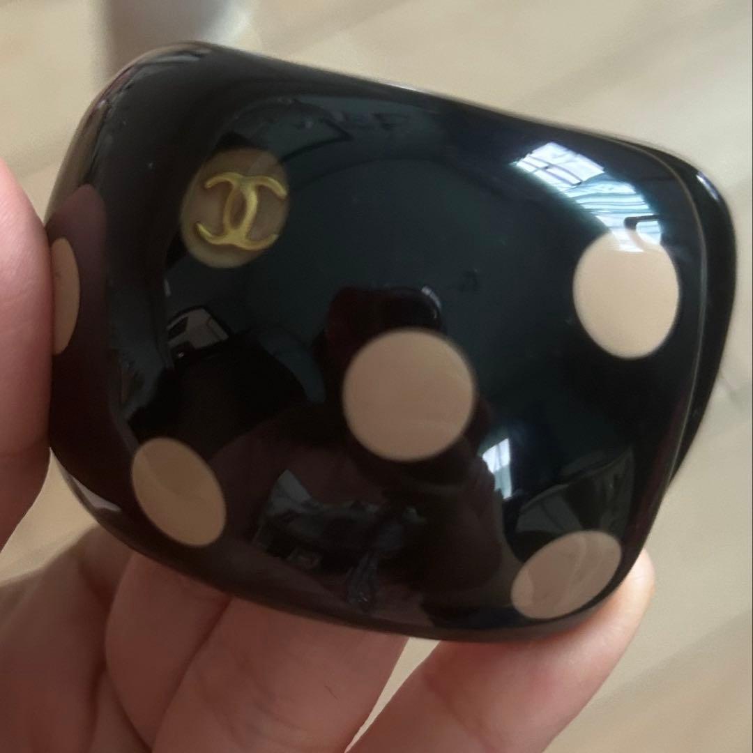 CHANEL シャネル　中古　美品　バングル　ココマーク　水玉