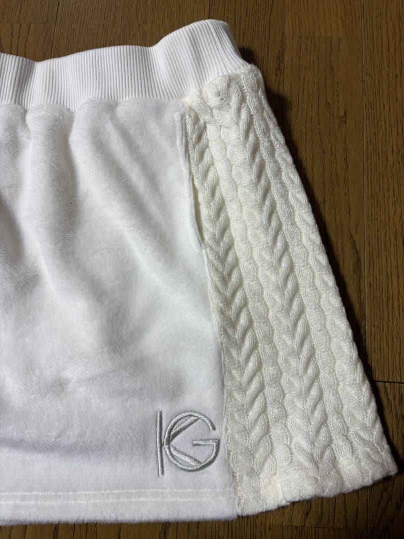 ゴルフウェア　レディース　セットアップ