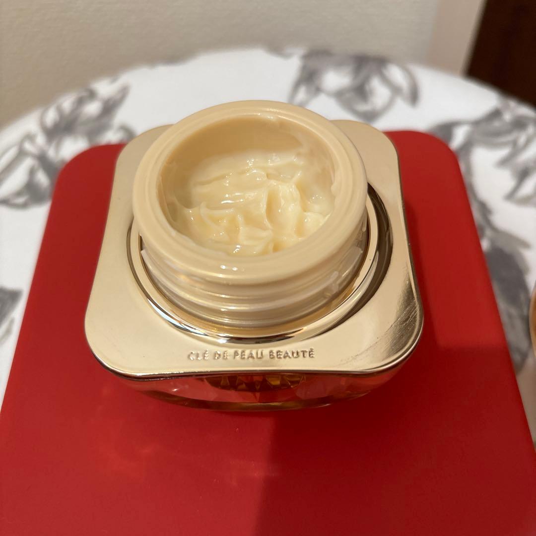 クレ・ド・ポー ボーテ ラ・クレーム 30g