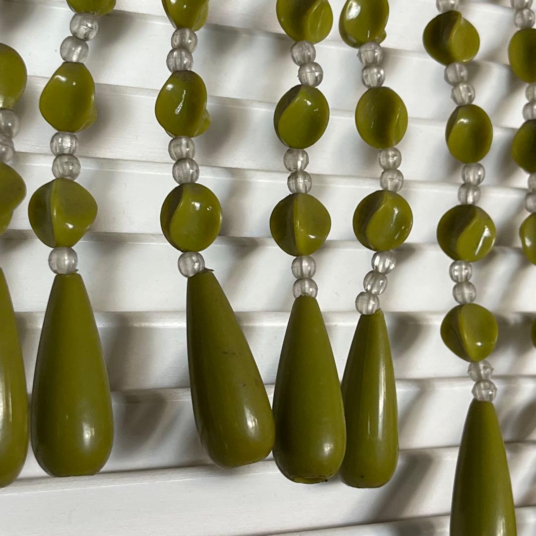 【昭和レトロ】珠のれん　カーキ　ビーズ　レトロポップ　当時物【匿名発送】