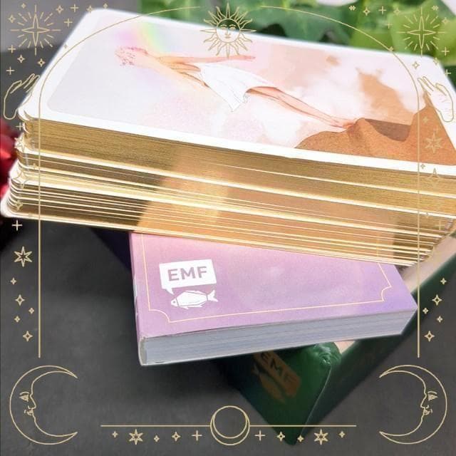 【正規品タロットカード】入手困難✨ドイツ発の美しくラグジュアリーなデッキ✨金縁