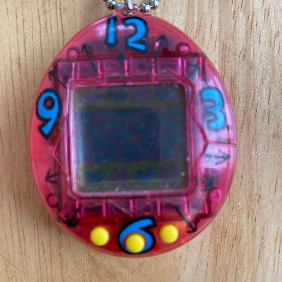 初代たまごっち　スケルトンピンク