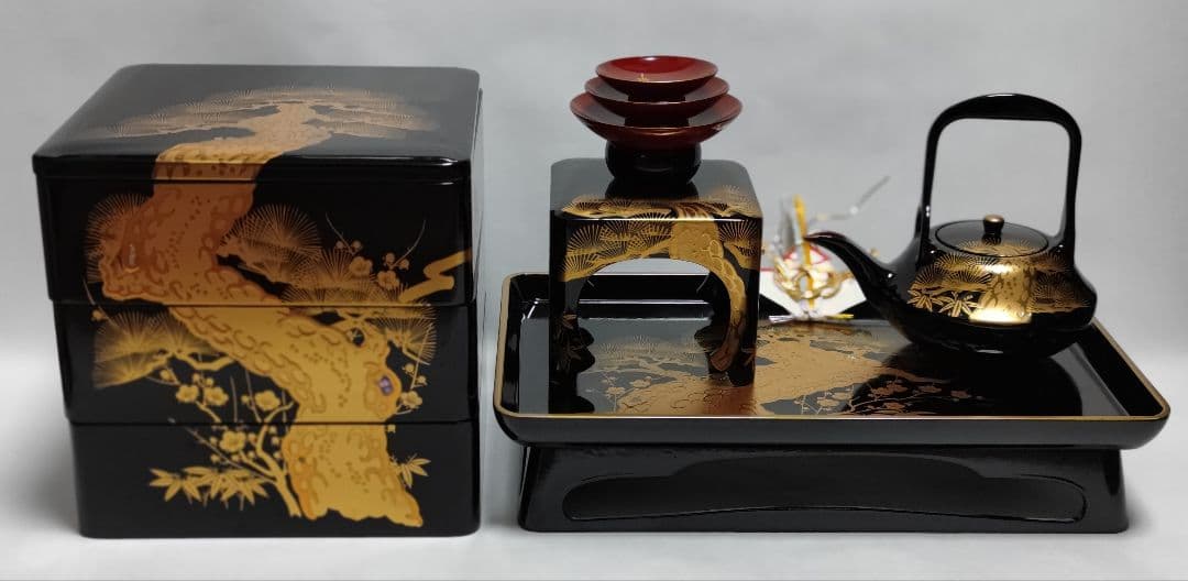 会津塗 三段重 屠蘇器 黒金松