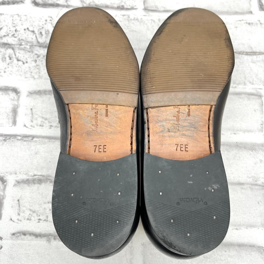 フェラガモ ローファー ガンチーニ ゴールド金具 ブラック レザー 25.5