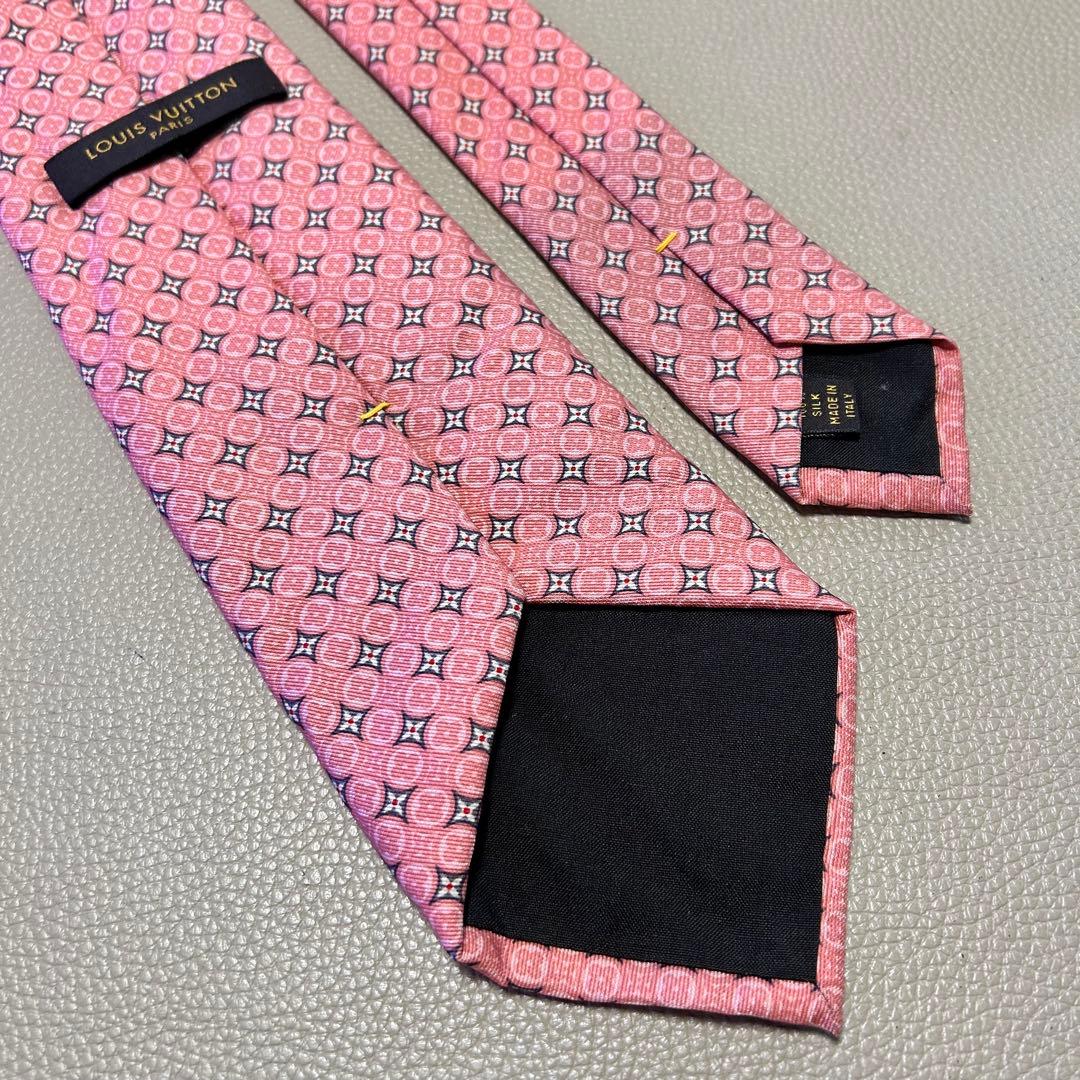 ルイヴィトン　ネクタイ　ストライプ ドット　チェック　ピンク