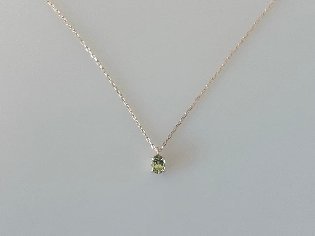 10Kイエローゴールド　ペリドットネックレス 新品未使用