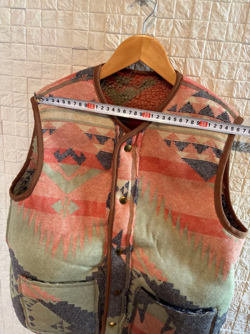 キャピタル KAPITAL ボアライニング ベスト ネイティブ柄