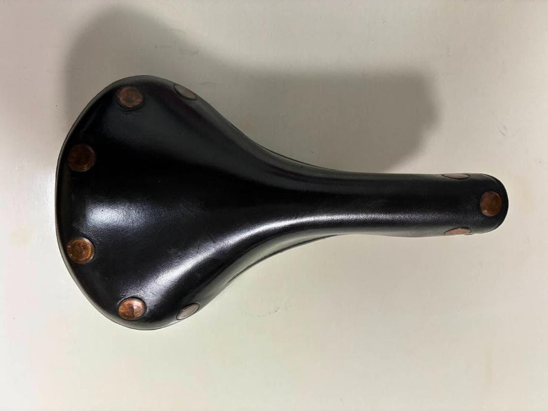 クラシックレザーサドル