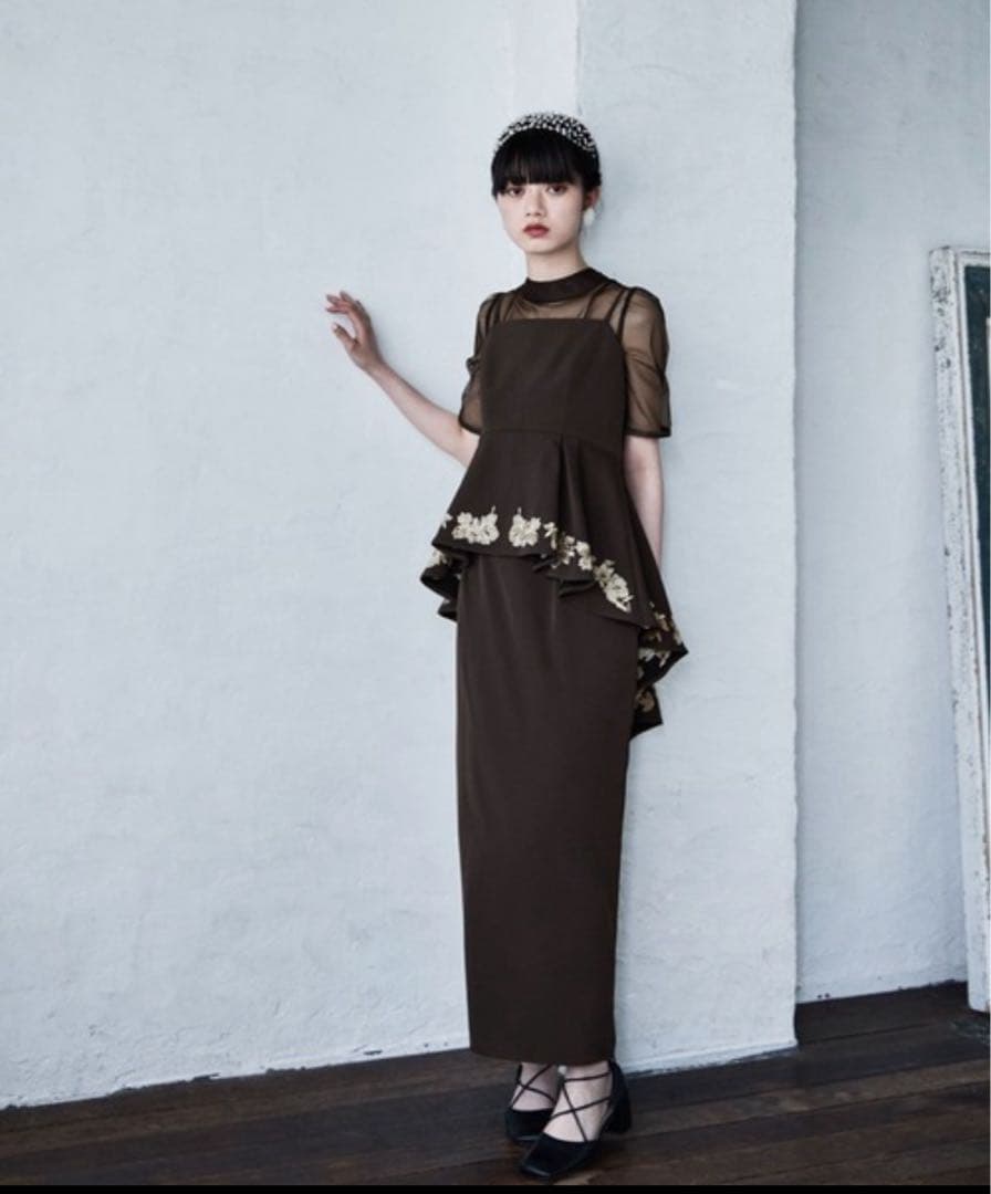 etoll ドレス 刺繍ペプラムビスチェ＆Iラインドレスセットアップ