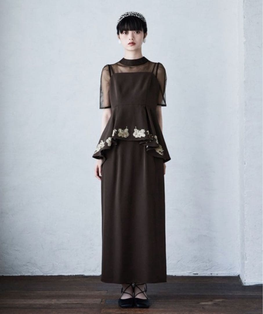 etoll ドレス 刺繍ペプラムビスチェ＆Iラインドレスセットアップ