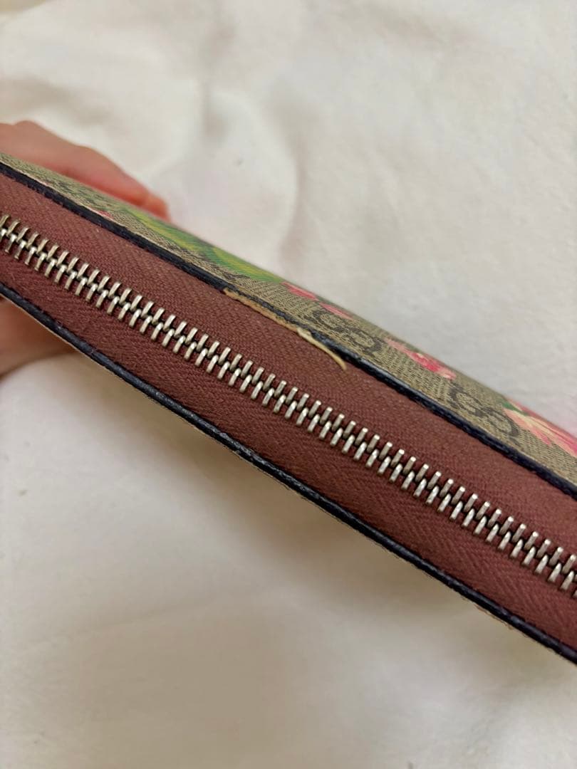 【美品】グッチ　長財布　正規品　GGブルームス　フローラ　スプリーム　フラワー