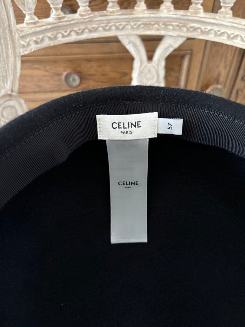 セリーヌ　CELINE 2024コレクション　ウールキャップ　黒