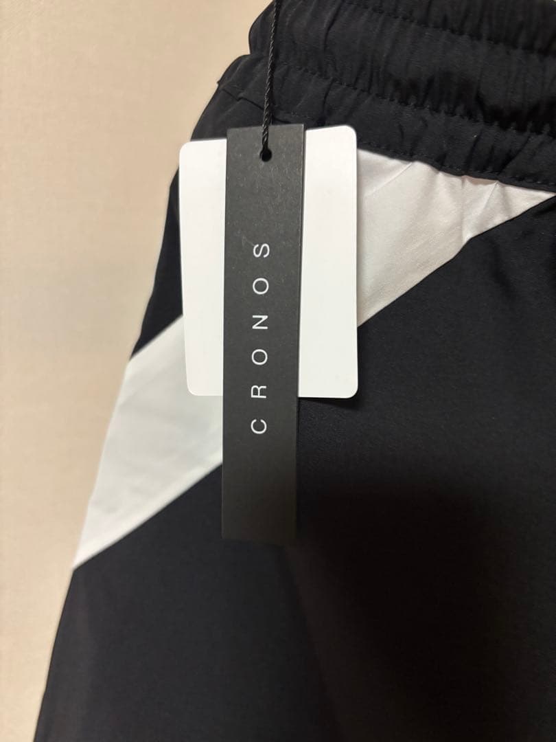 【新品未使用】クロノス　ショートパンツ　Sサイズ
