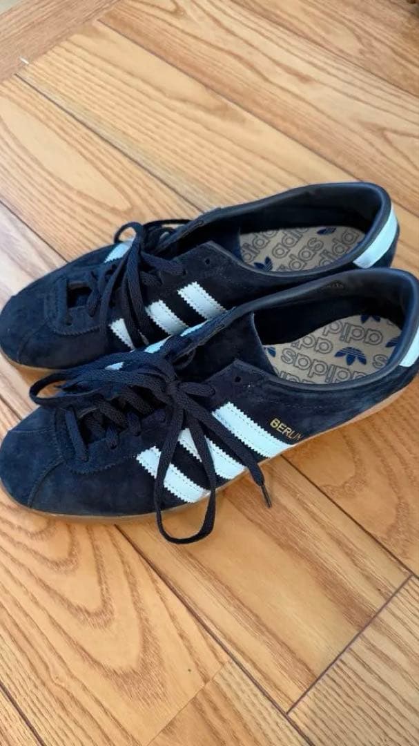 adidas Berlin City Series MMXXII スニーカー