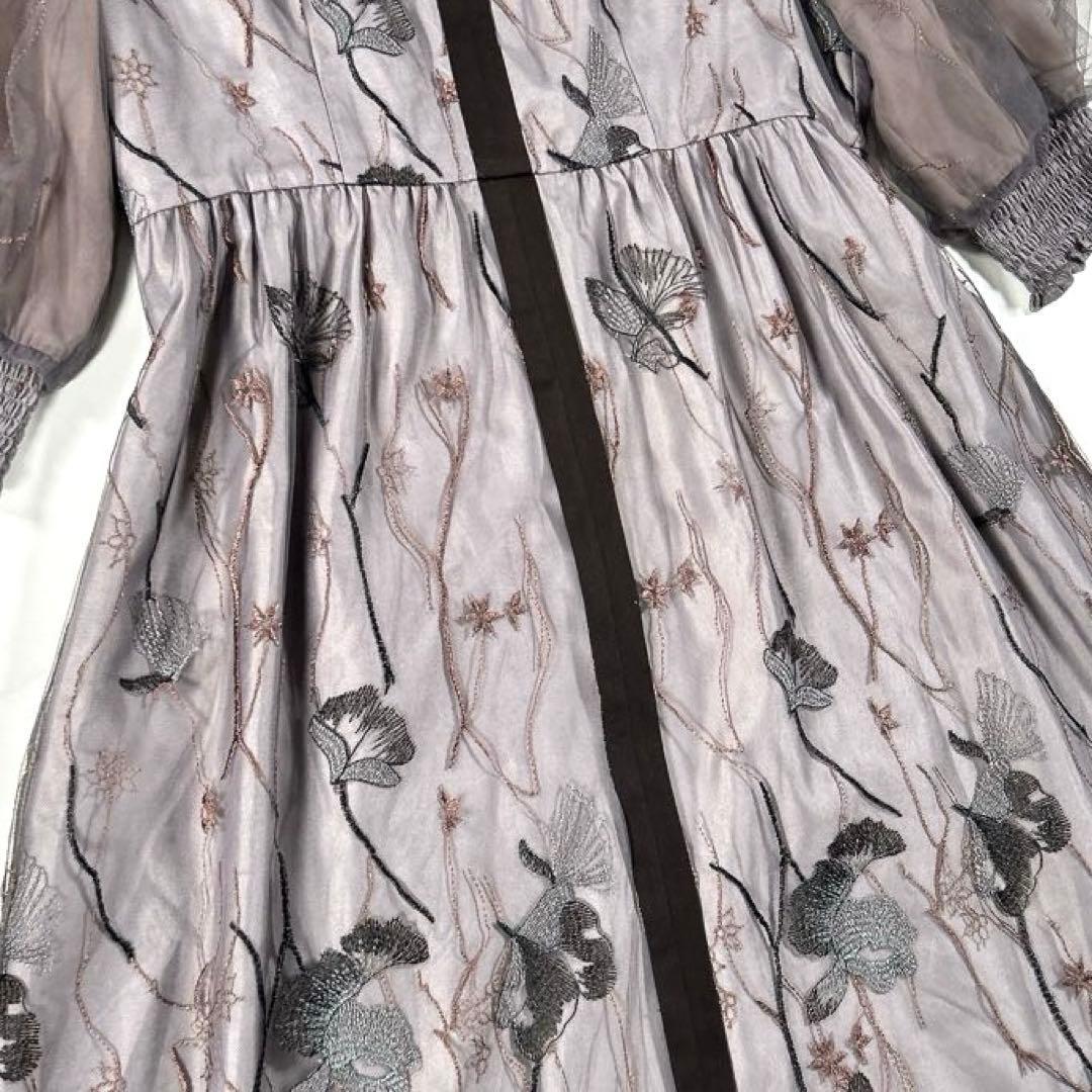 【現行品・大きいサイズ 3L】　カラルス　Vネック刺繍レースワンピースドレス