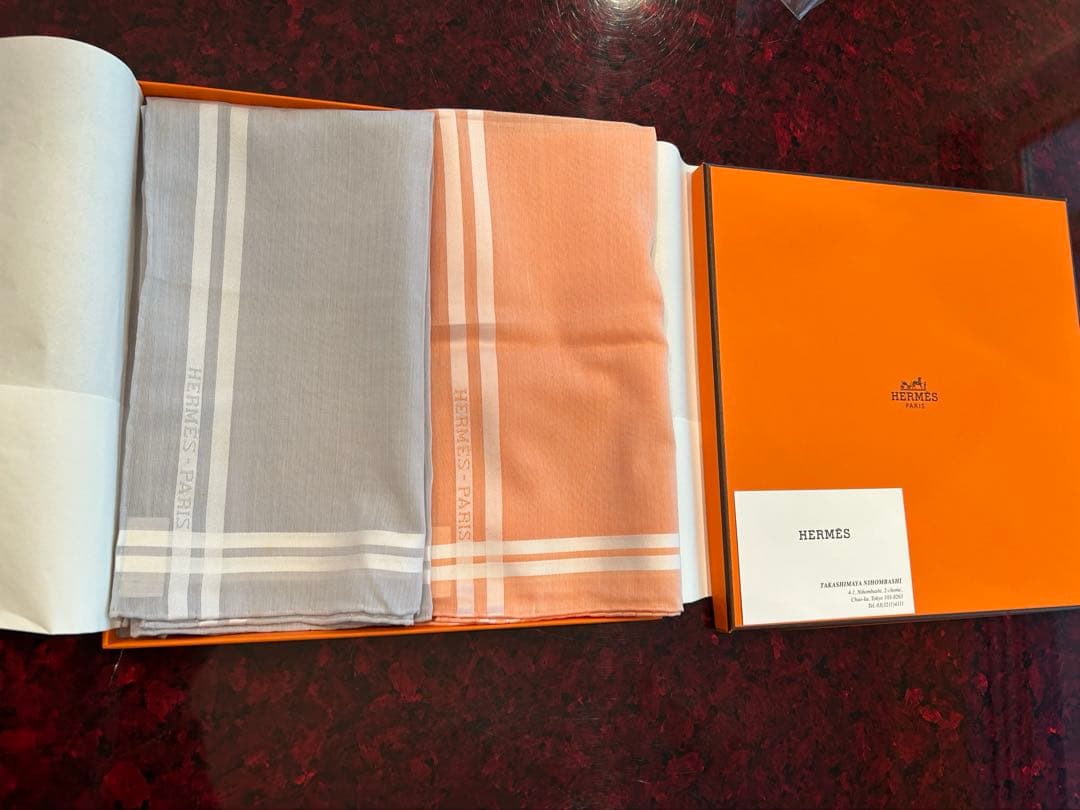 2枚新品未使用HERMES ストライプハンカチ 2色セットシール付き