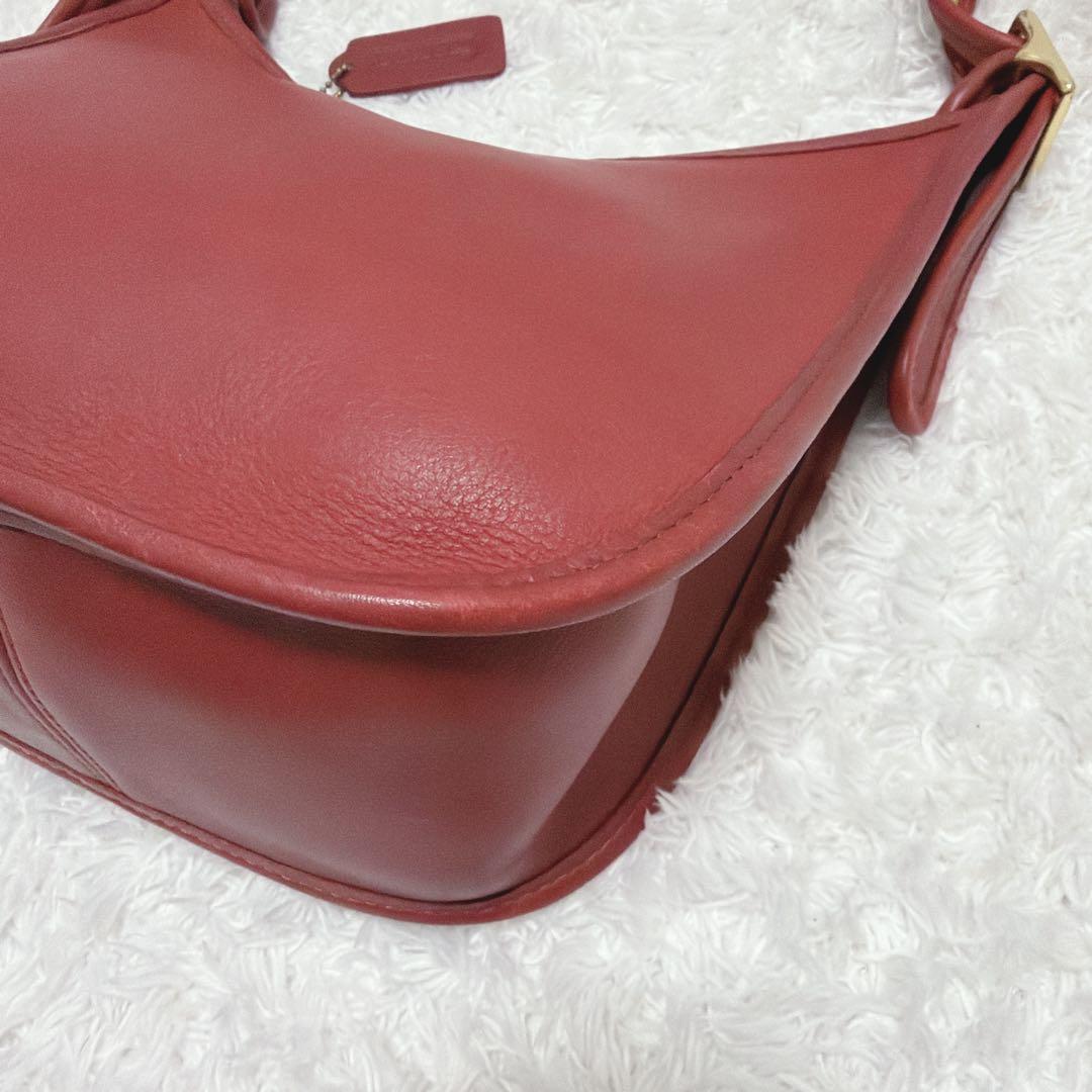 【美品】オールドコーチ 赤 ショルダーバッグ