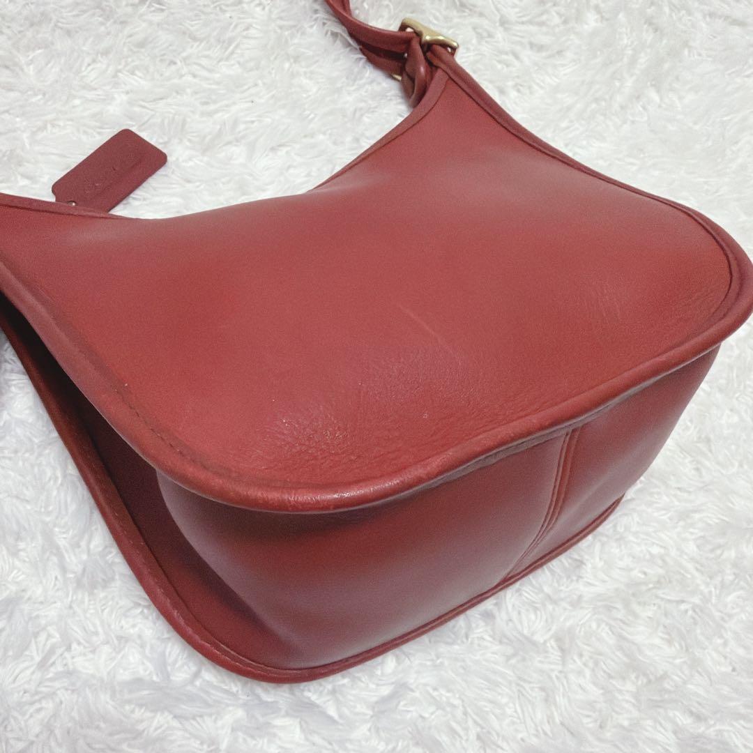 【美品】オールドコーチ 赤 ショルダーバッグ