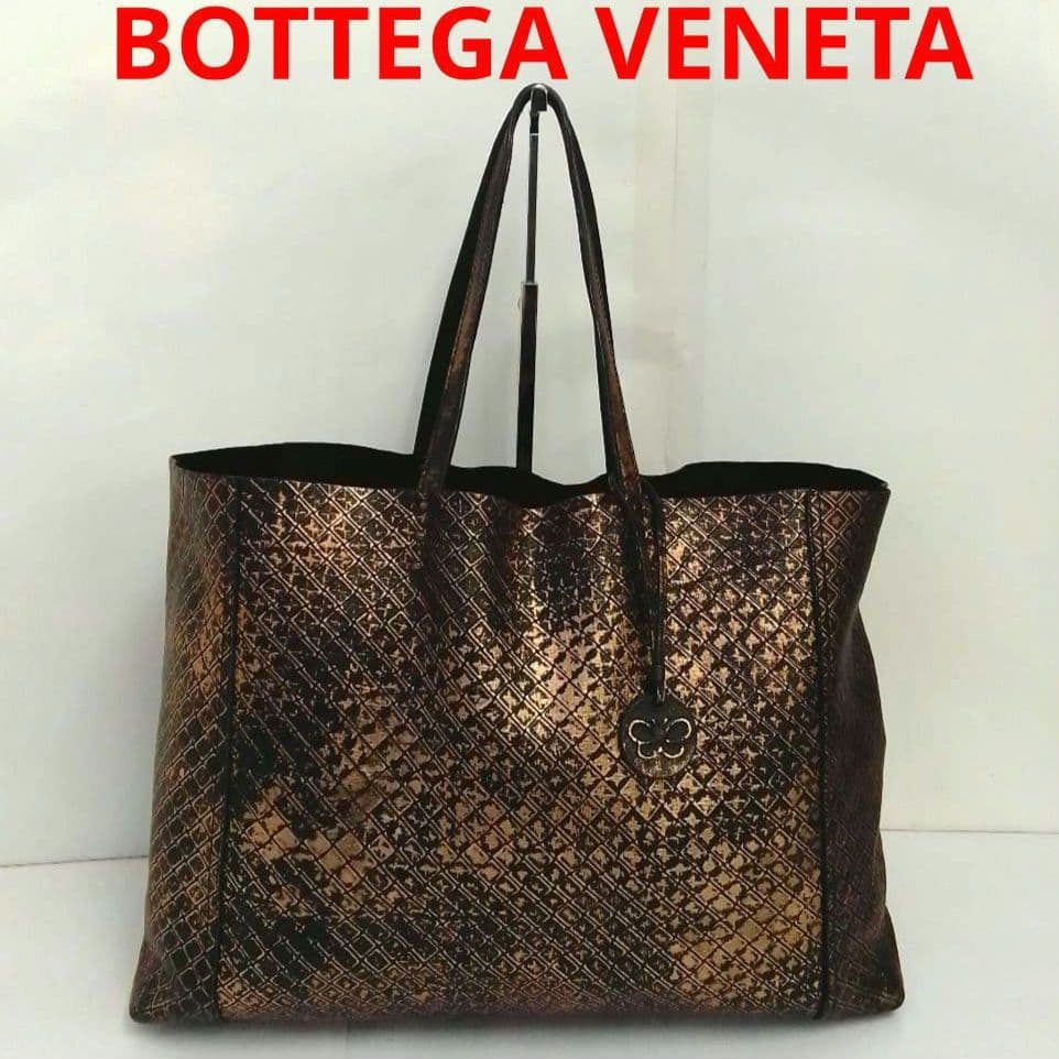LA04 ボッテガヴェネタ イントレッチオミラージュ トートバッグ チャーム付き
