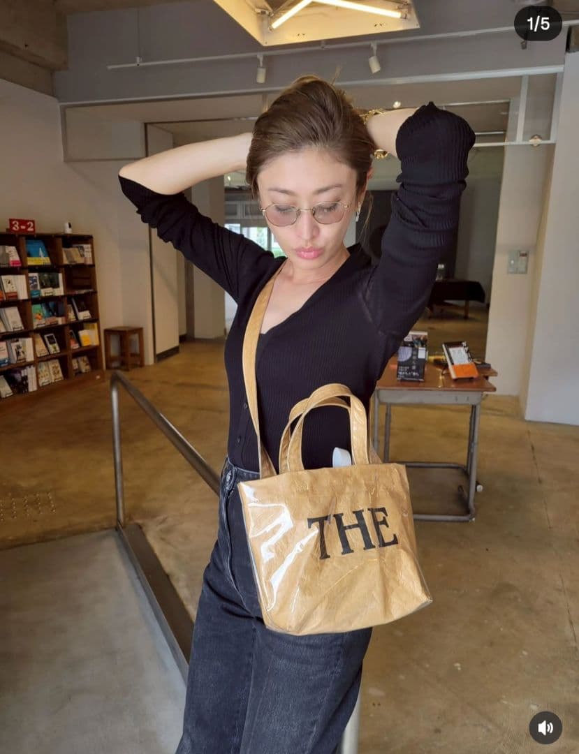 山田優さんtheweekendhotel　PVCBag(THE)BEIGE