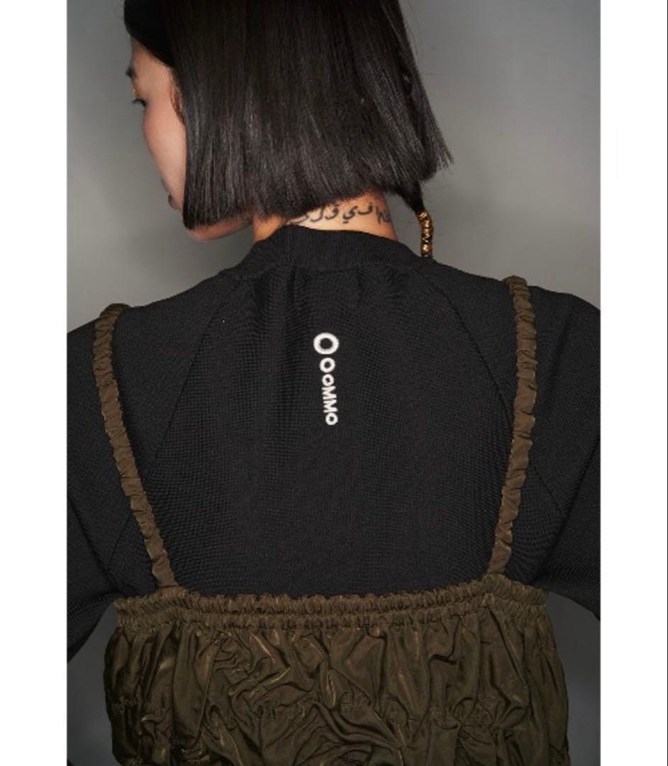 トップス OMMO SPIRAL SHIRRING BUSTIER