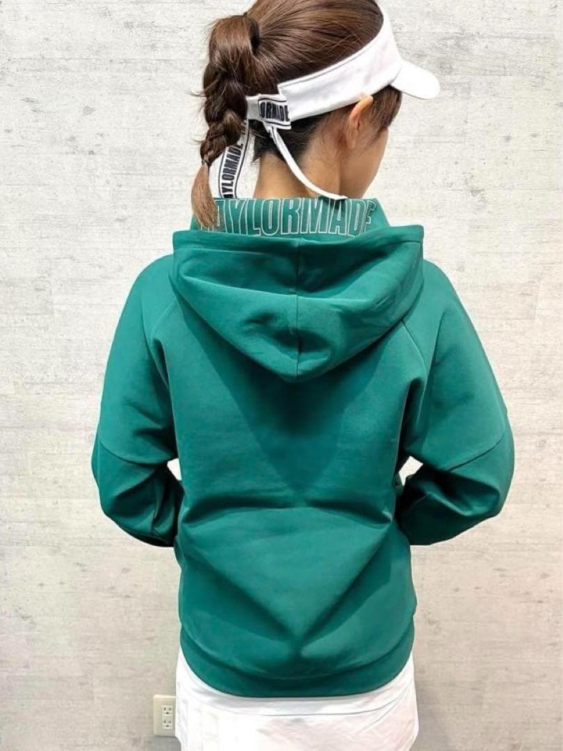 匿名❁¨̮ TaylorMade スウェットボタン フーディ Mサイズ 新品