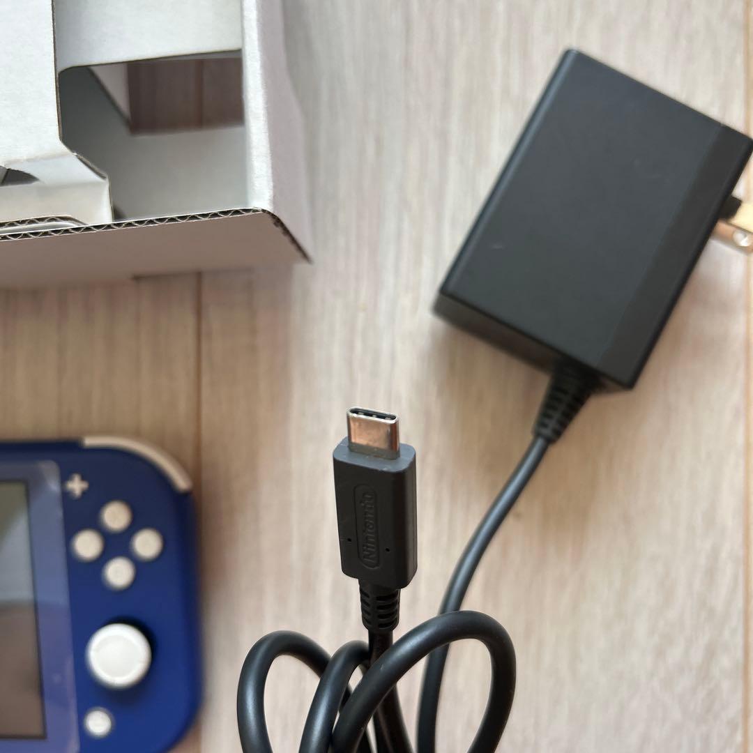 switch lite ブルー