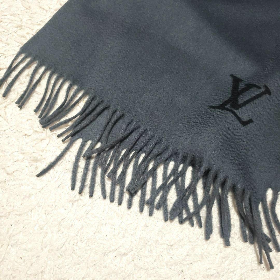 ルイヴィトン メンズ カシミヤ100％ ワンポイントロゴマフラー グレー