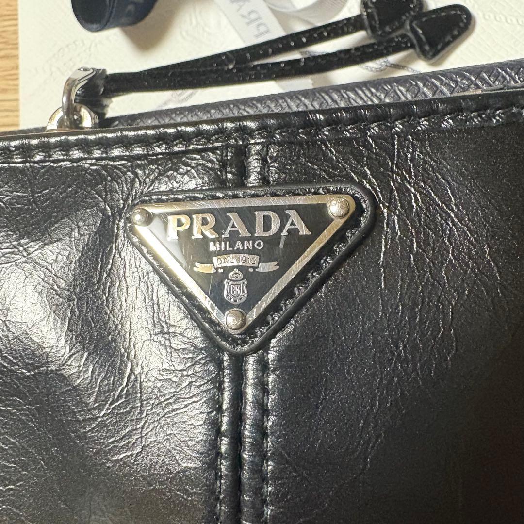 【値下げ】プラダ　美品　ソフトルックスレザー　メンズ二つ折り財布