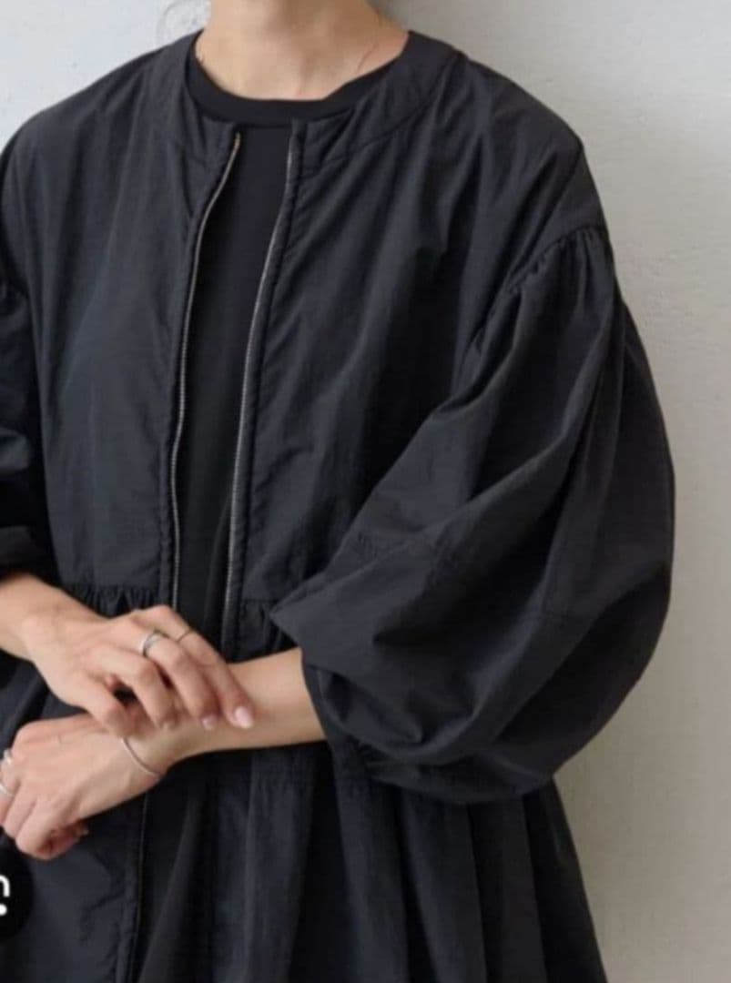 26400円　今季新品　ビアズリー　ペプラム　フレア　ジップ　ブルゾン　黒