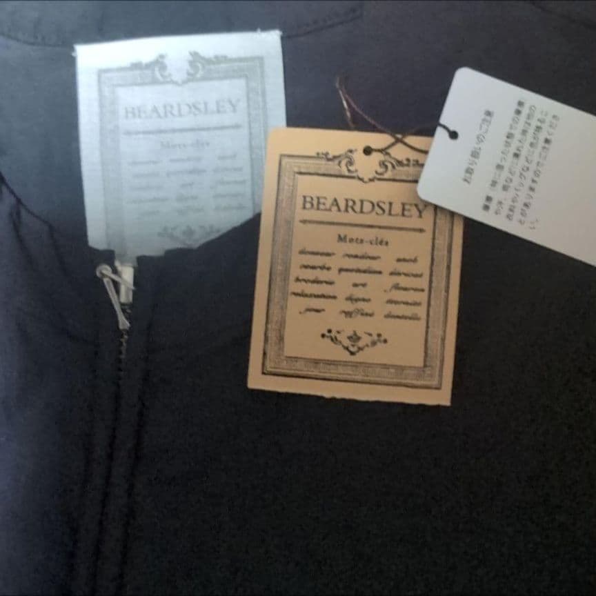 26400円　今季新品　ビアズリー　ペプラム　フレア　ジップ　ブルゾン　黒