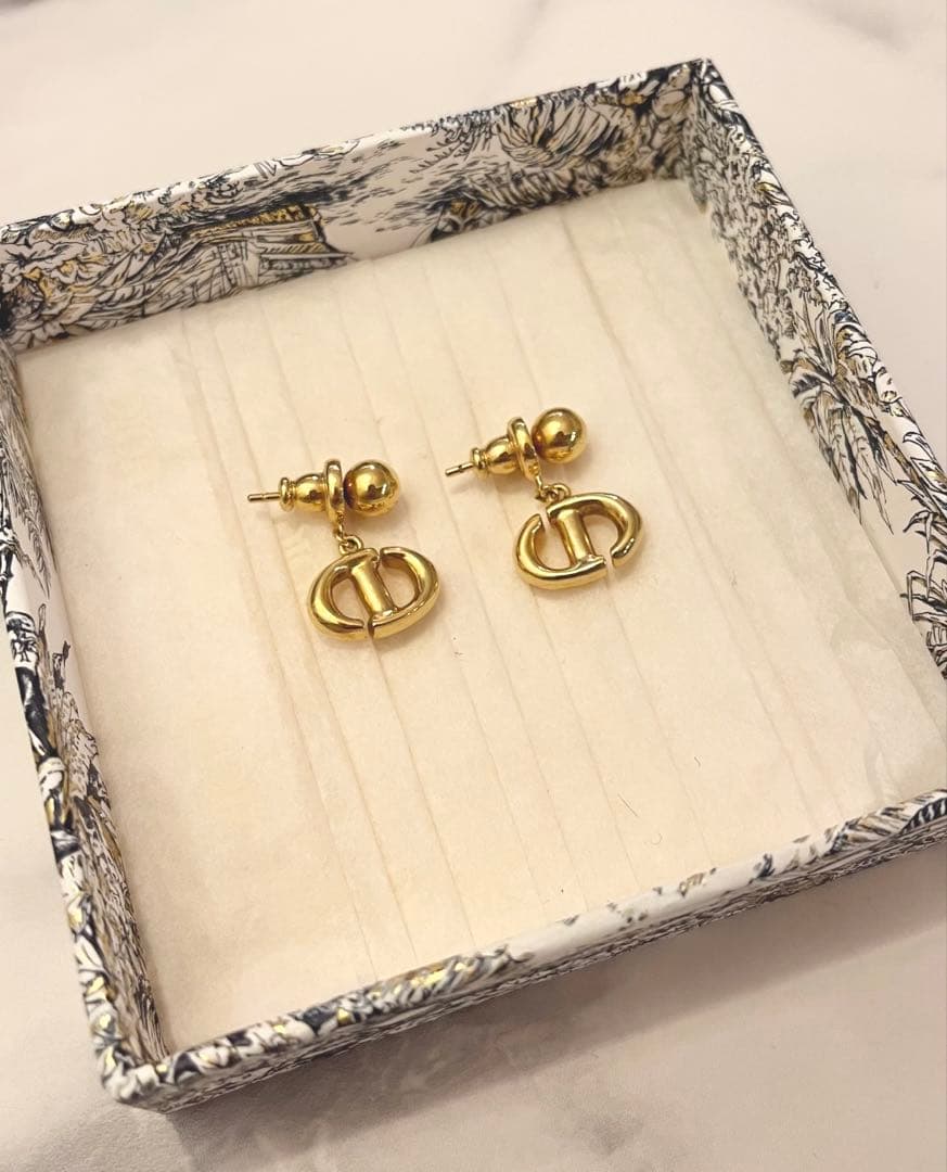 Dior CD Navy ピアス ゴールド