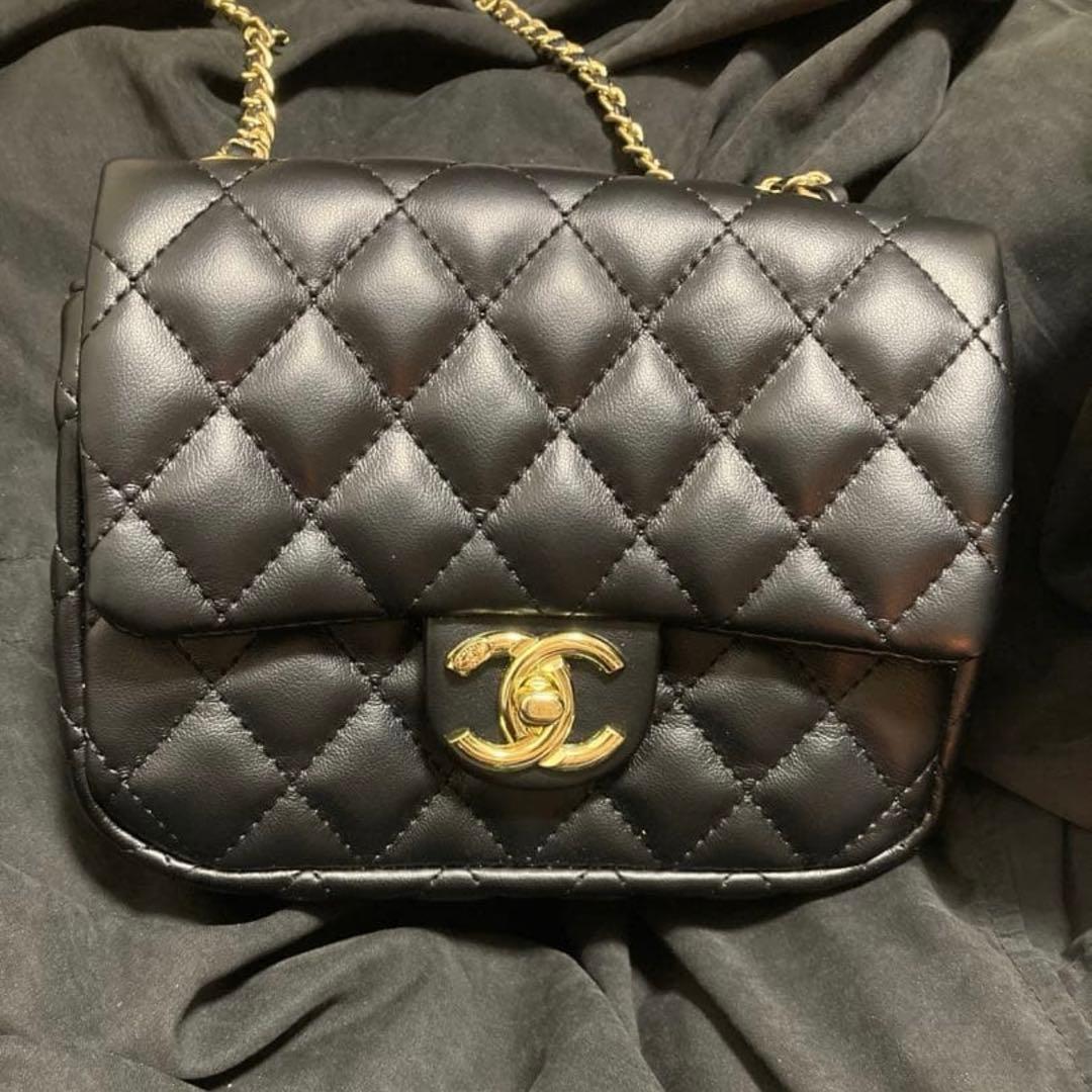 CHANEL シャネル ノベルティ マトラッセ ショルダーバッグ