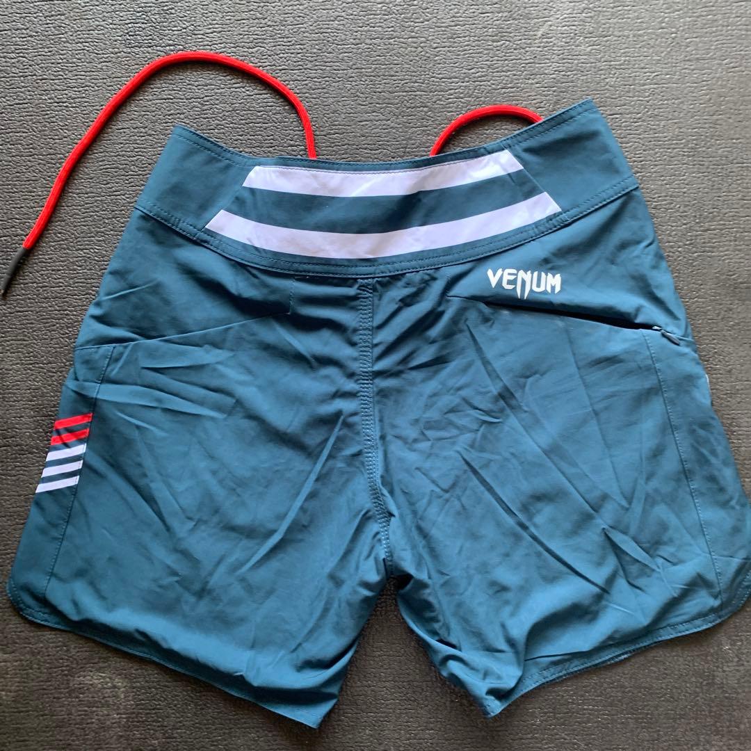 VENUM ヴェヌム ヴェナム サーフパンツ カーゴパンツ 紺×赤 Mサイズ相当