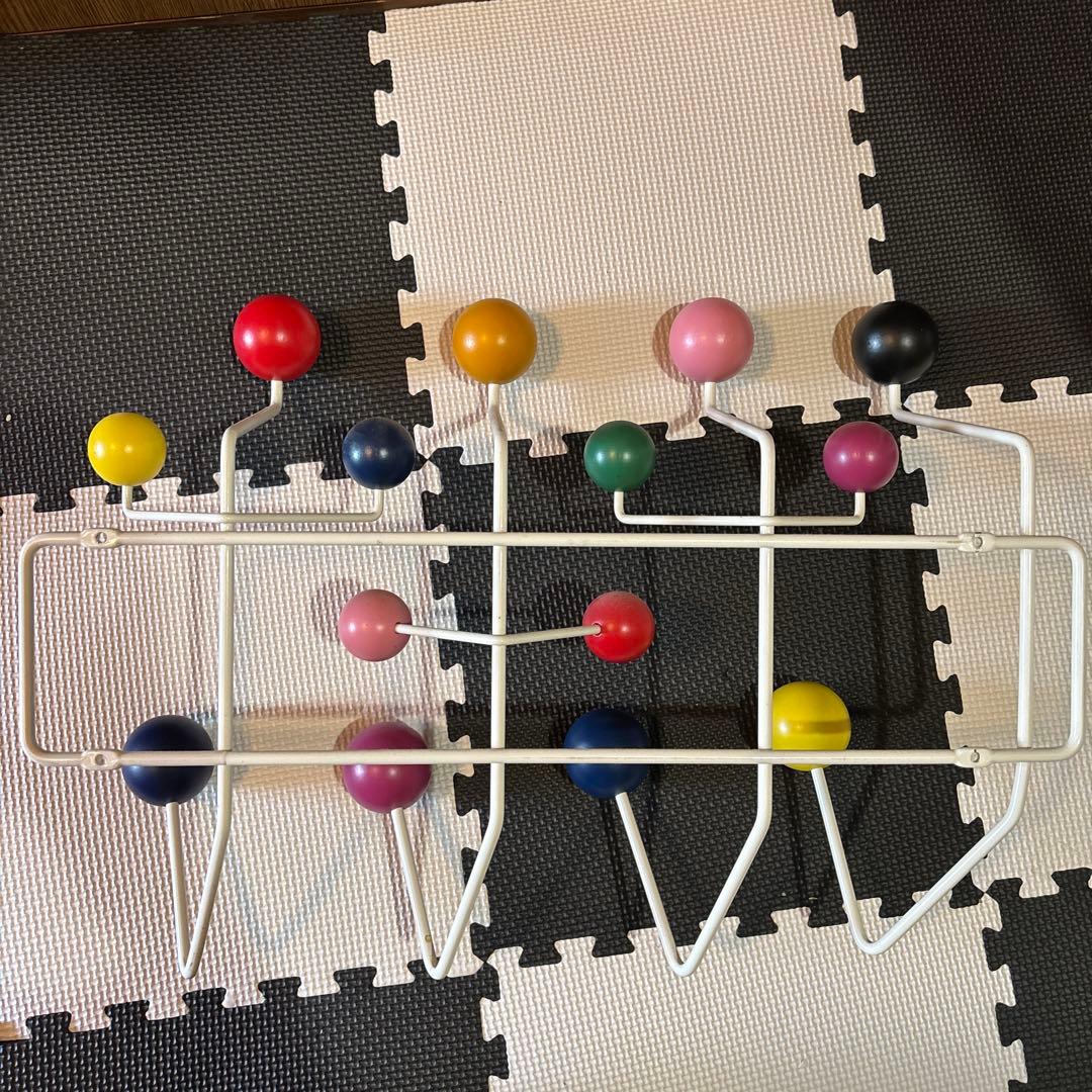 ハーマンミラー イームズ ハングイット オール マルチカラー デザイン