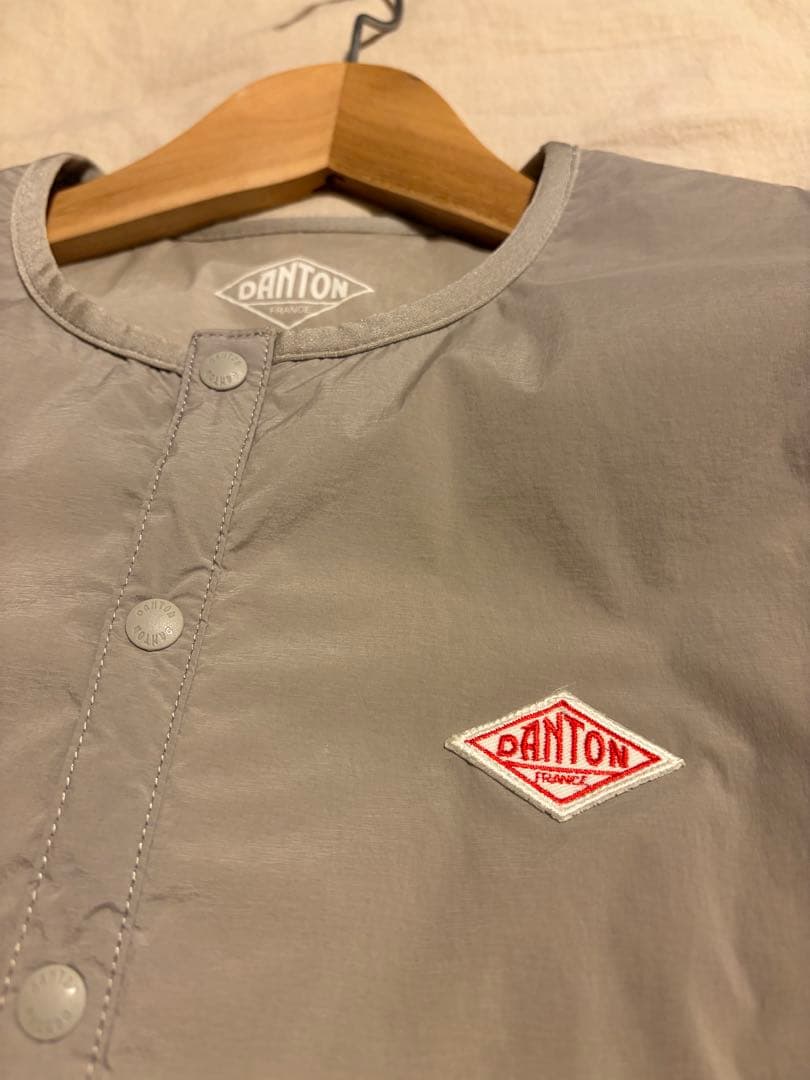 DANTON ノーカラー　インサレーションジャケット トープ