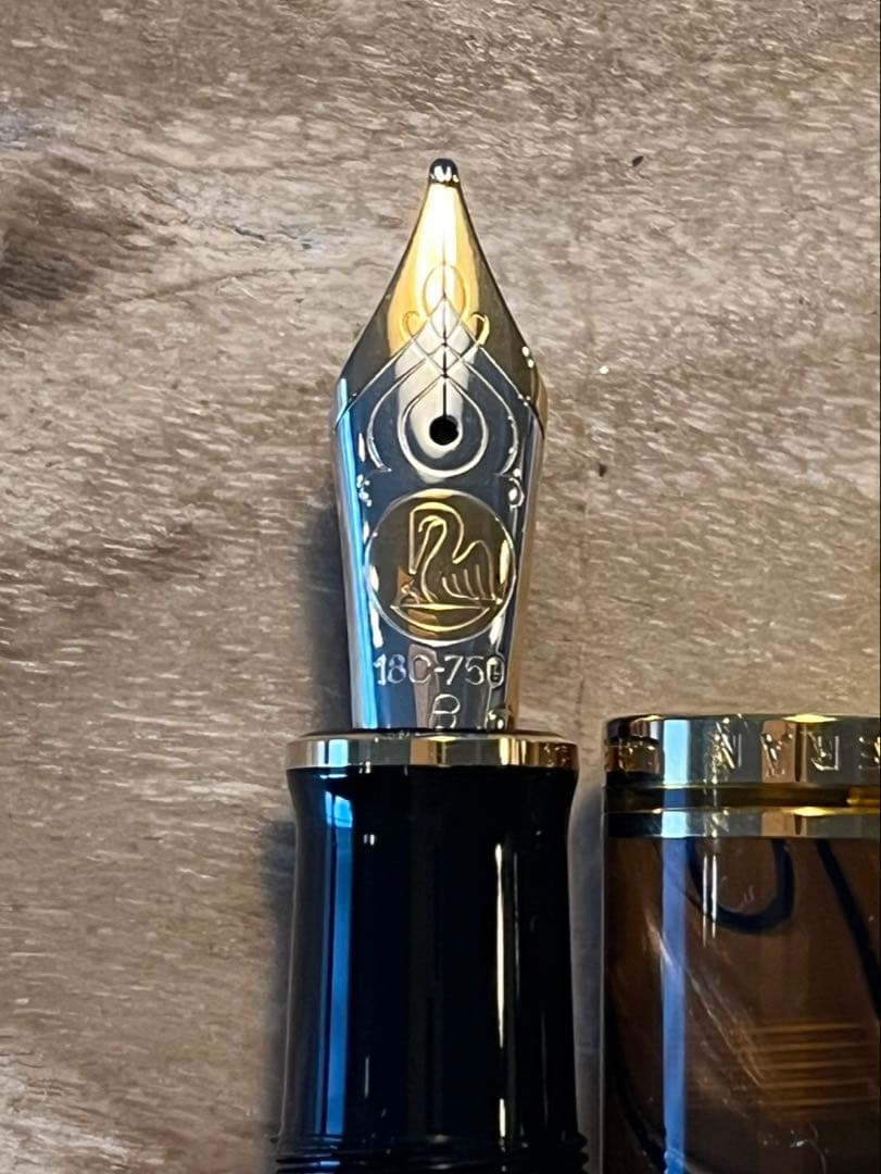 【新品未使用】ペリカン スーベレーン M800 万年筆　グランプラス Bニブ