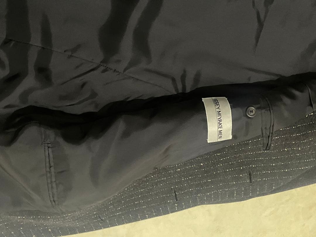 ISSEY MIYAKE MEN ダークグレー ストライプ スーツセット