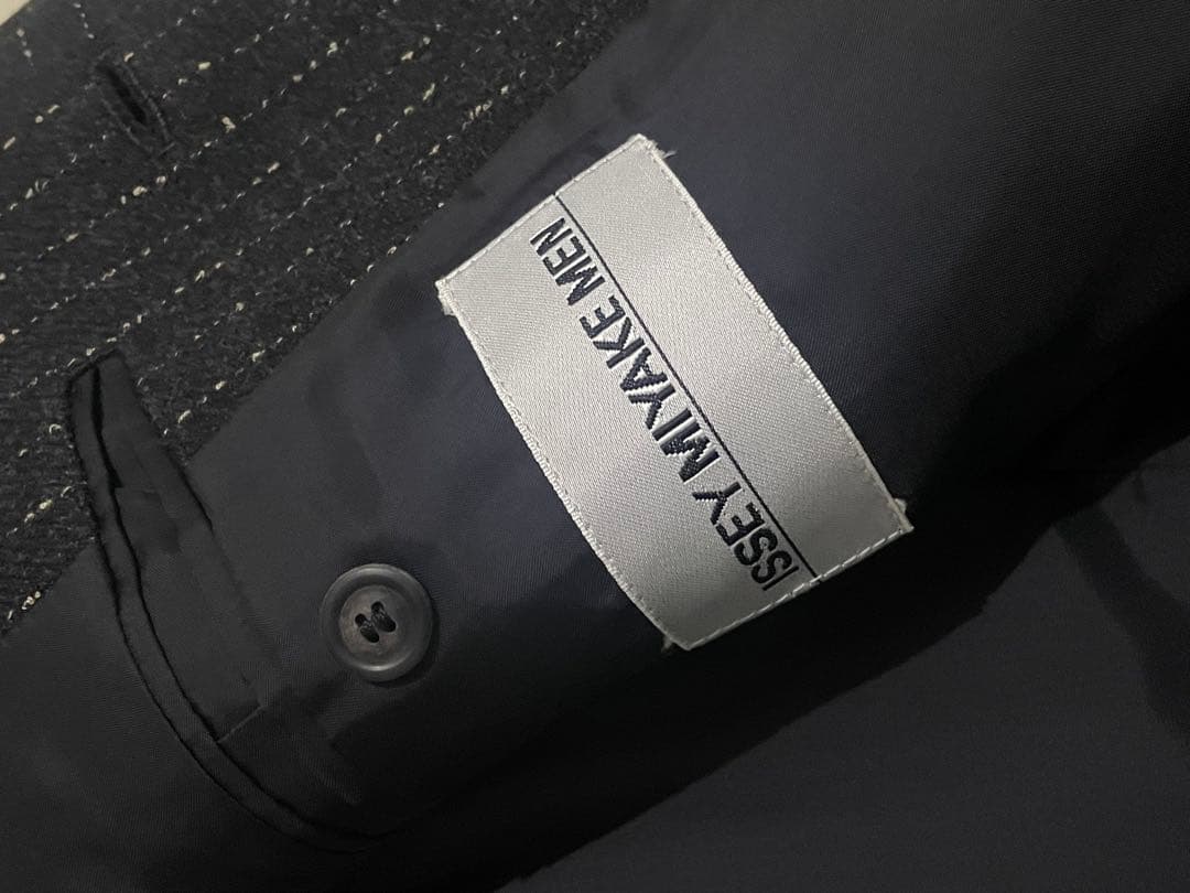 ISSEY MIYAKE MEN ダークグレー ストライプ スーツセット