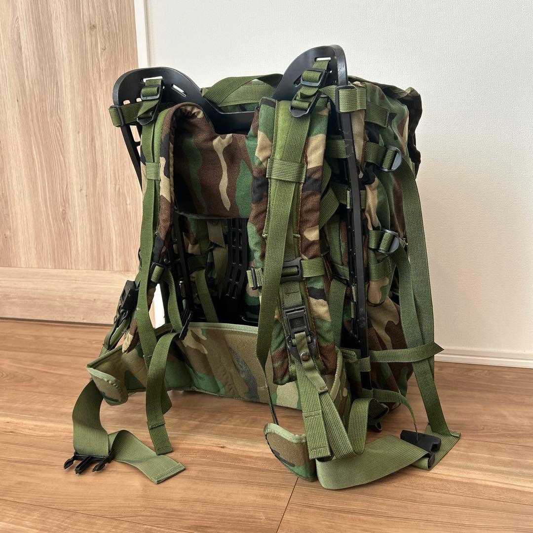 【お探しの方ぜひ】米軍放出品 バックパック MOLLE 2 メインパック5点