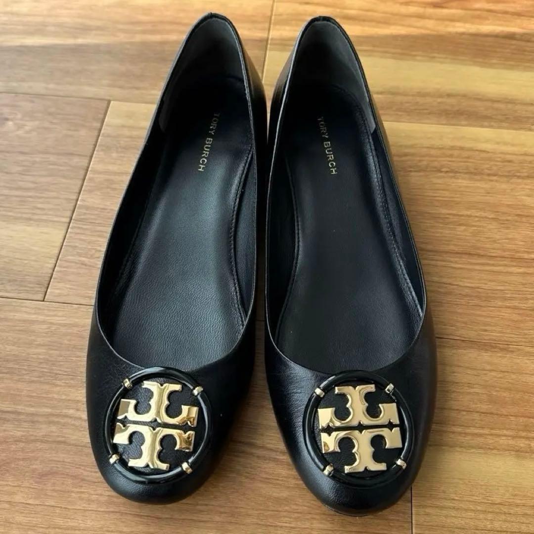 週末まで 新品同様 TORY BURCH トリーバーチ フラットシューズ23.5