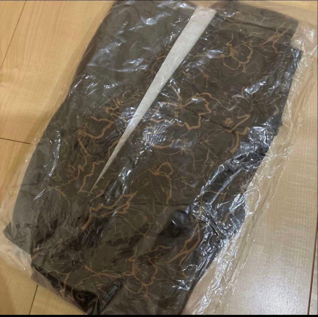 2/22までの価格【新品】SUKALA カップ付きTee&レギンスセットアップ