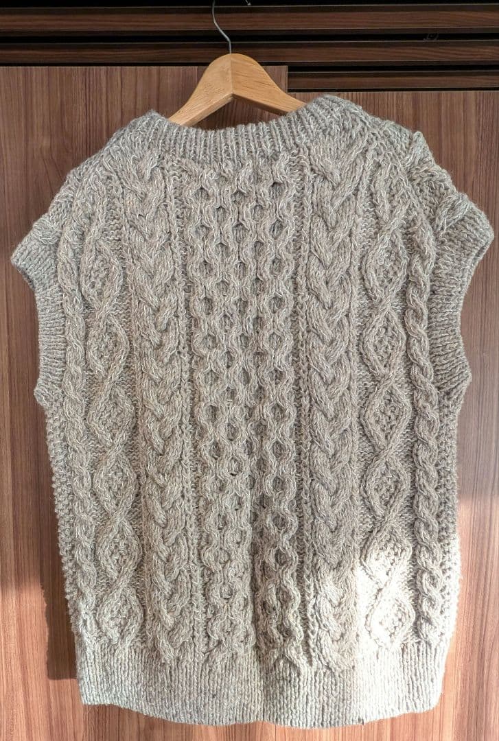 かぐれ　ペルーカラーネップニットベスト