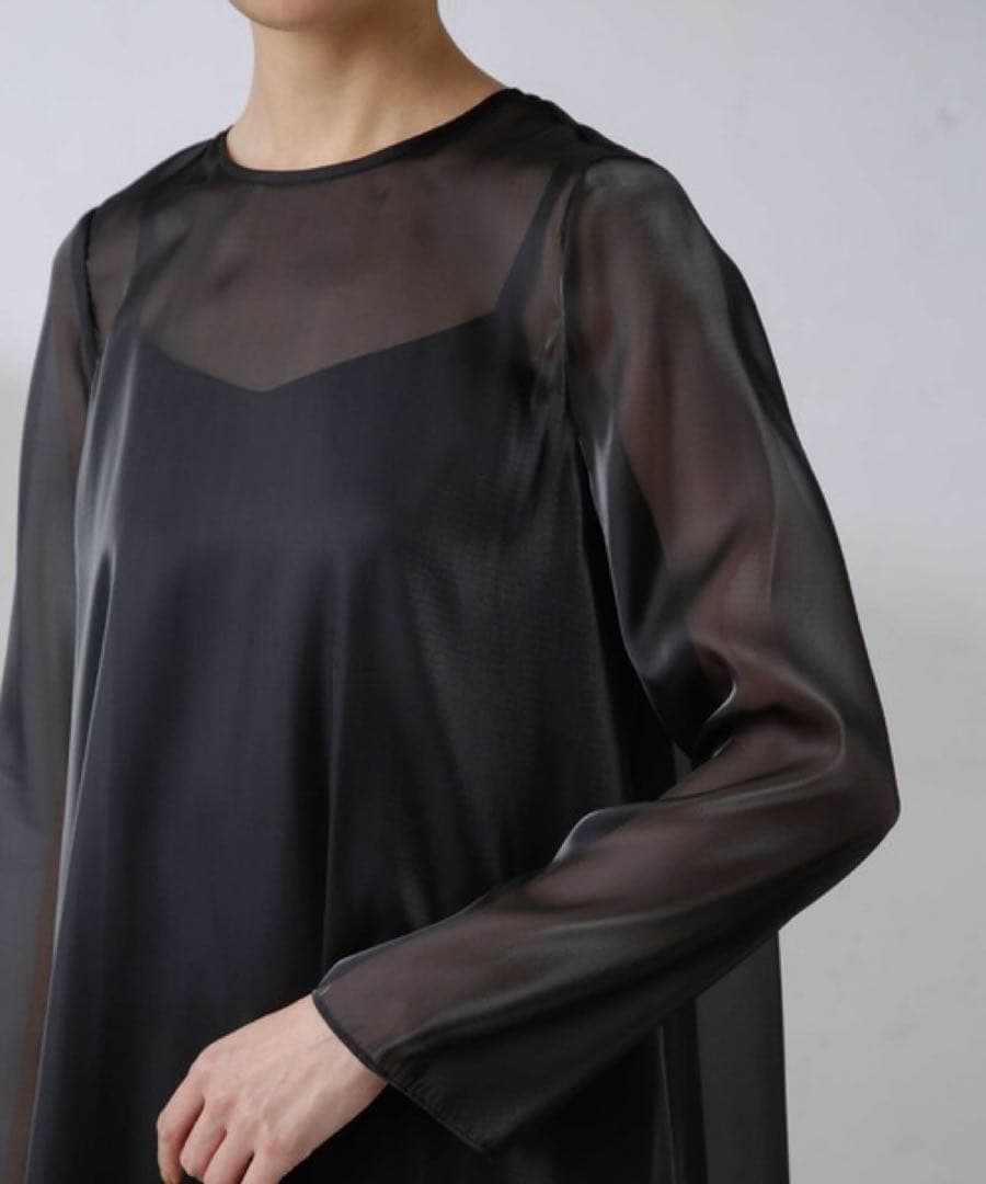 ＊美品＊ Kaene/ラメシャンブレードレス