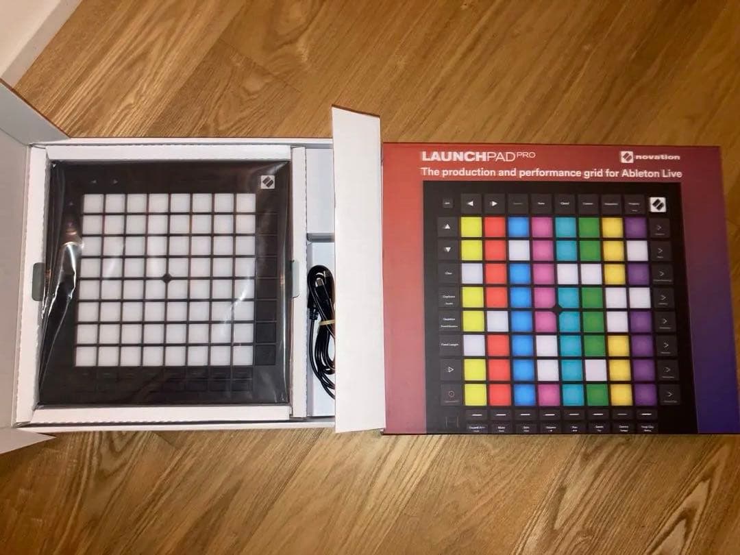 NOVATION Launchpad Pro MK3 MIDIパッド